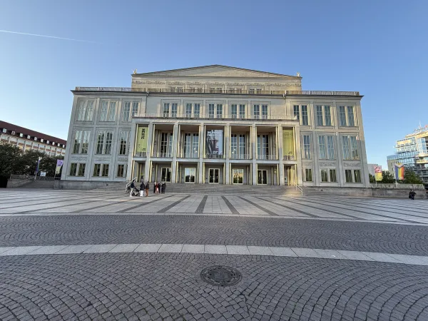 Augustusplatz mit Oper und Gewandhaus